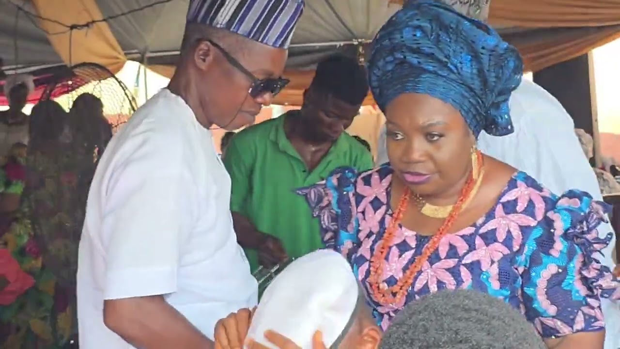 Alh. #AdelabuObanigba flies in from USA 🇺🇸 for #MadamDeborahAdeyoriolaAjanaku Makun's 8th day prayer