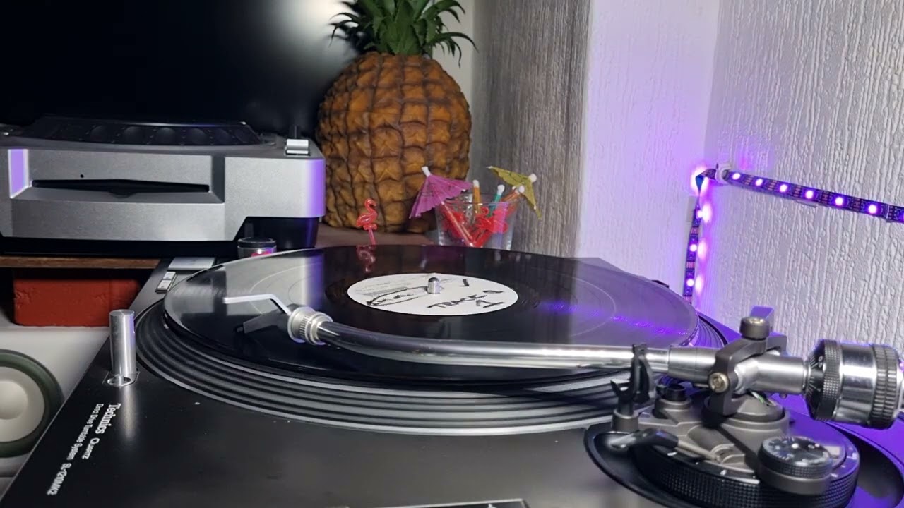 Mr Virgo - 2 Da Floor - CB Distribution - 2007 Bassline 4x4