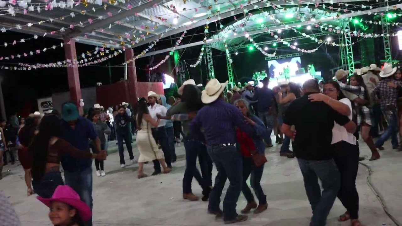 BAUTIZO EVELYN DAMARA. SAN IGNACIO DE TORRES. GRUPO IMPOSTOR DE NL Y FOTO ESTUDIO EL CENTENARIO.