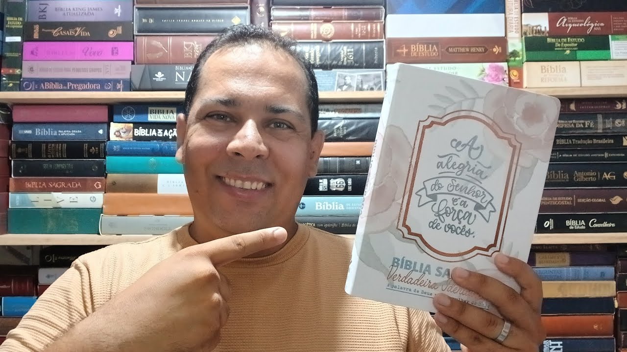Biblia de Estudo Verdadeira Identidade - Sociedade Bíblica do Brasil.