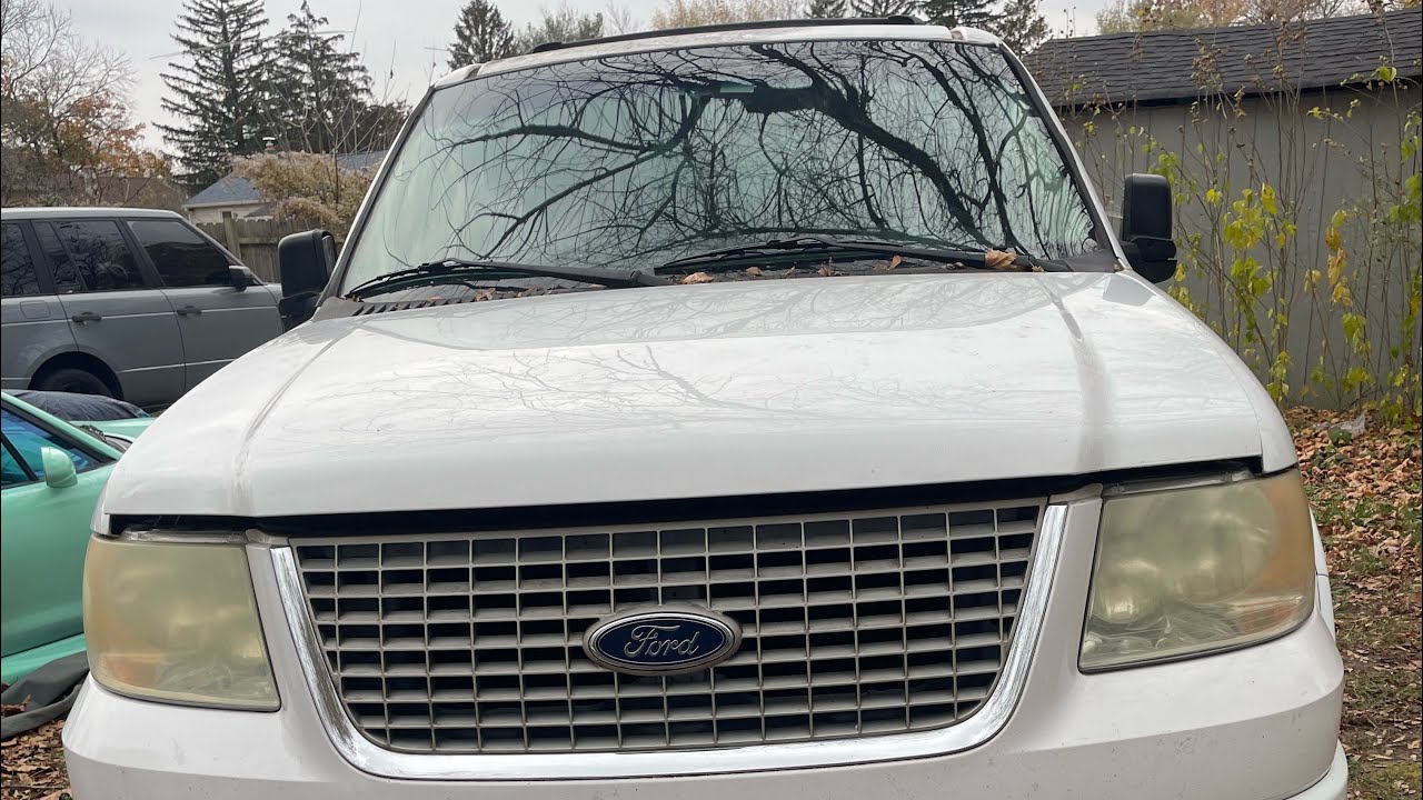 Fixing more things wrong with my cheap 2004 ford expedition Eddie Bauer. 