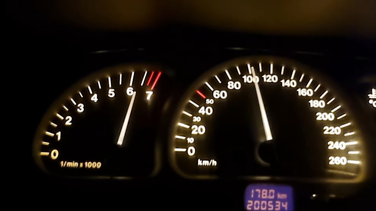 Acelero noturno - Vectra CD 2.0 16v rodando no álcool + remap