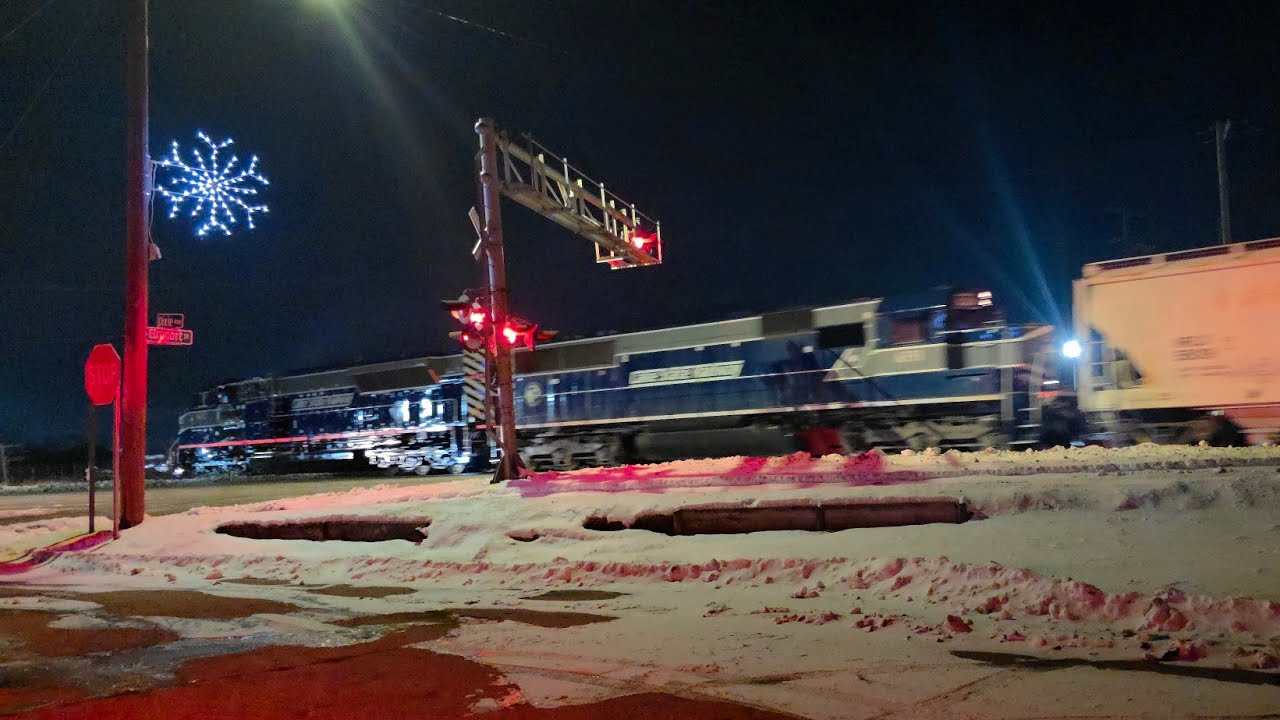 LSRC 6452 & LSRC 6351 Northbound Bridgeport/Saginaw