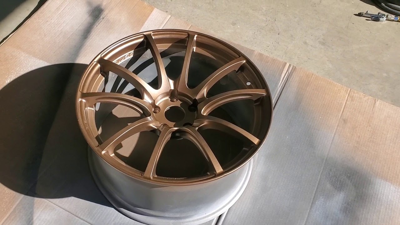 Перекраска дисков Wedssport SA55M с использованием аэрозольной краски DupliColor цвета бронзы.