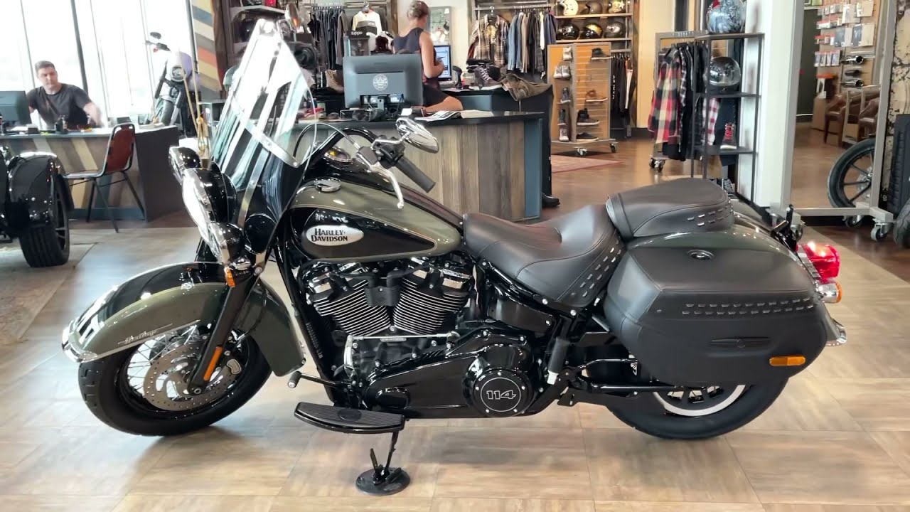Heritage 114 Harley-Davidson 2021 deadwood green vivid black