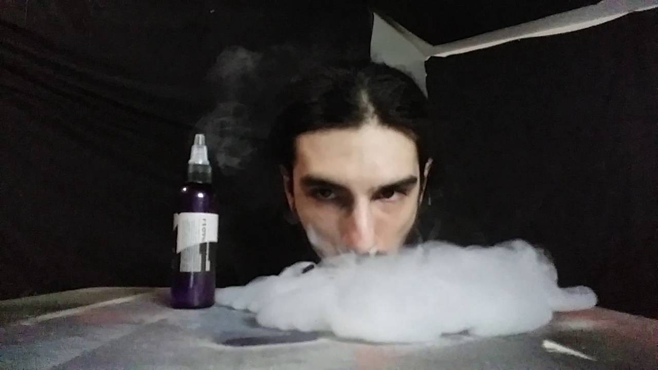 Crazy BOTTLE FLIP!! , vape trick edit