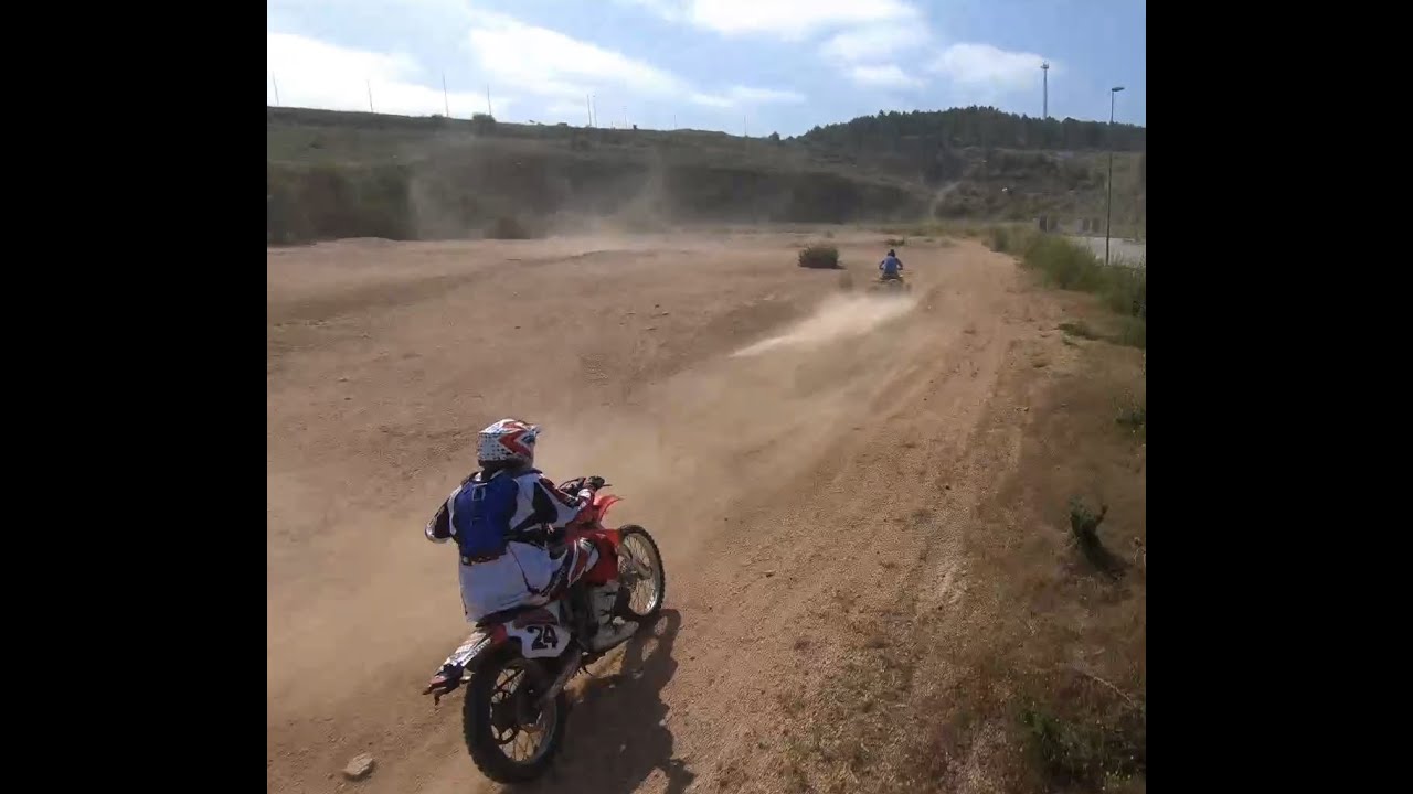 Drone chasing moto & quad - SUZUKI LTZ400 & HONDA CRE 250