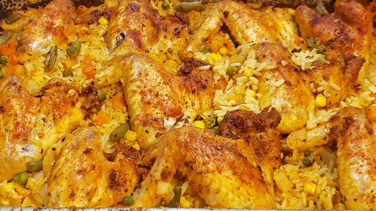 ЗАПЕЧЕННЫЕ В ДУХОВКЕ КУРИНЫЕ КРЫЛЫШКИ С РИСОМ