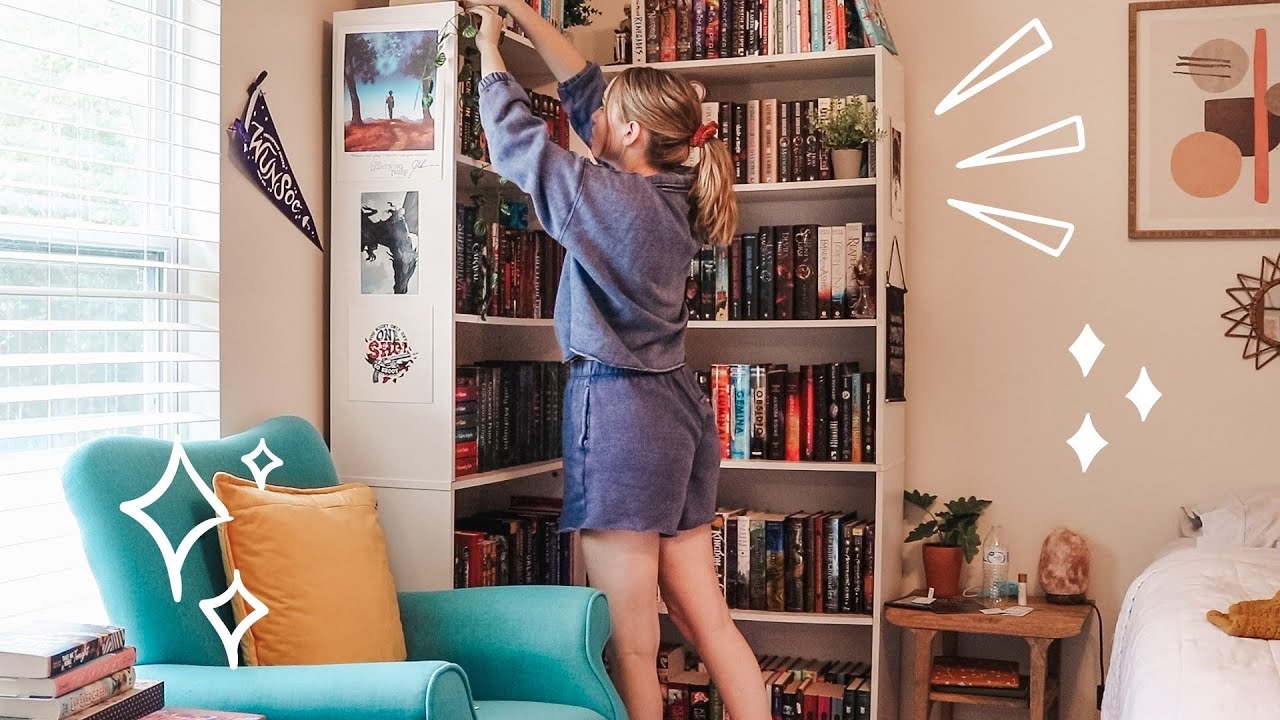 Reorganizing My Bookshelves!📚💛