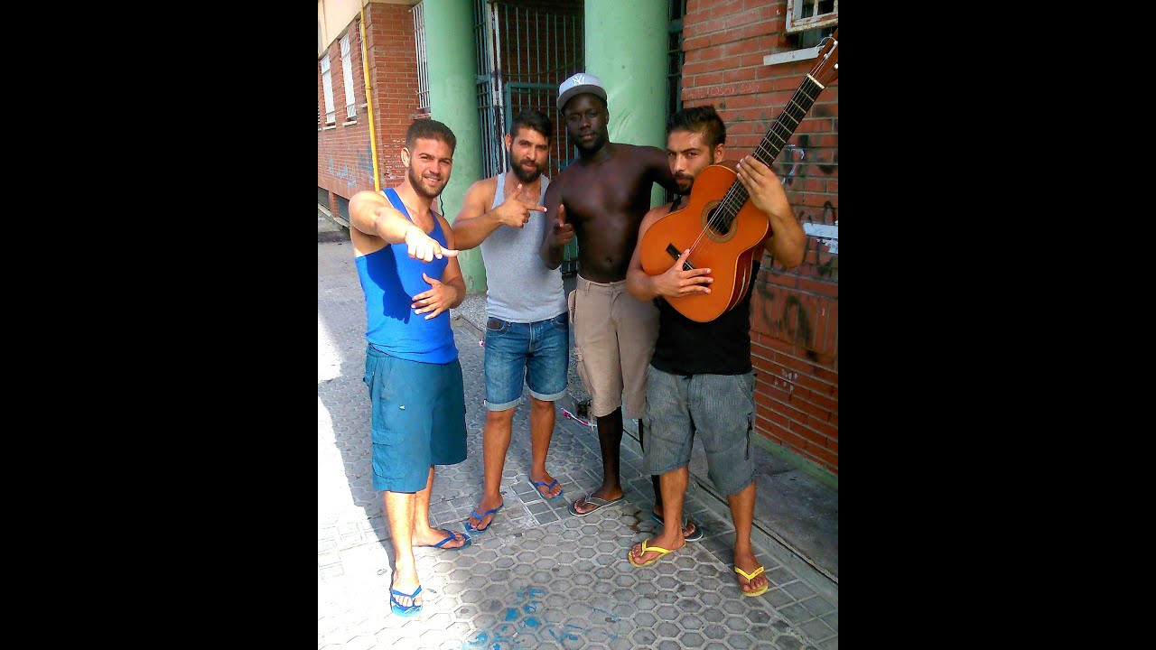 Rumbas callejeras en los bermejales - El kiki, Flow Saavedra, Negro Jari 29/08/16 sevilla