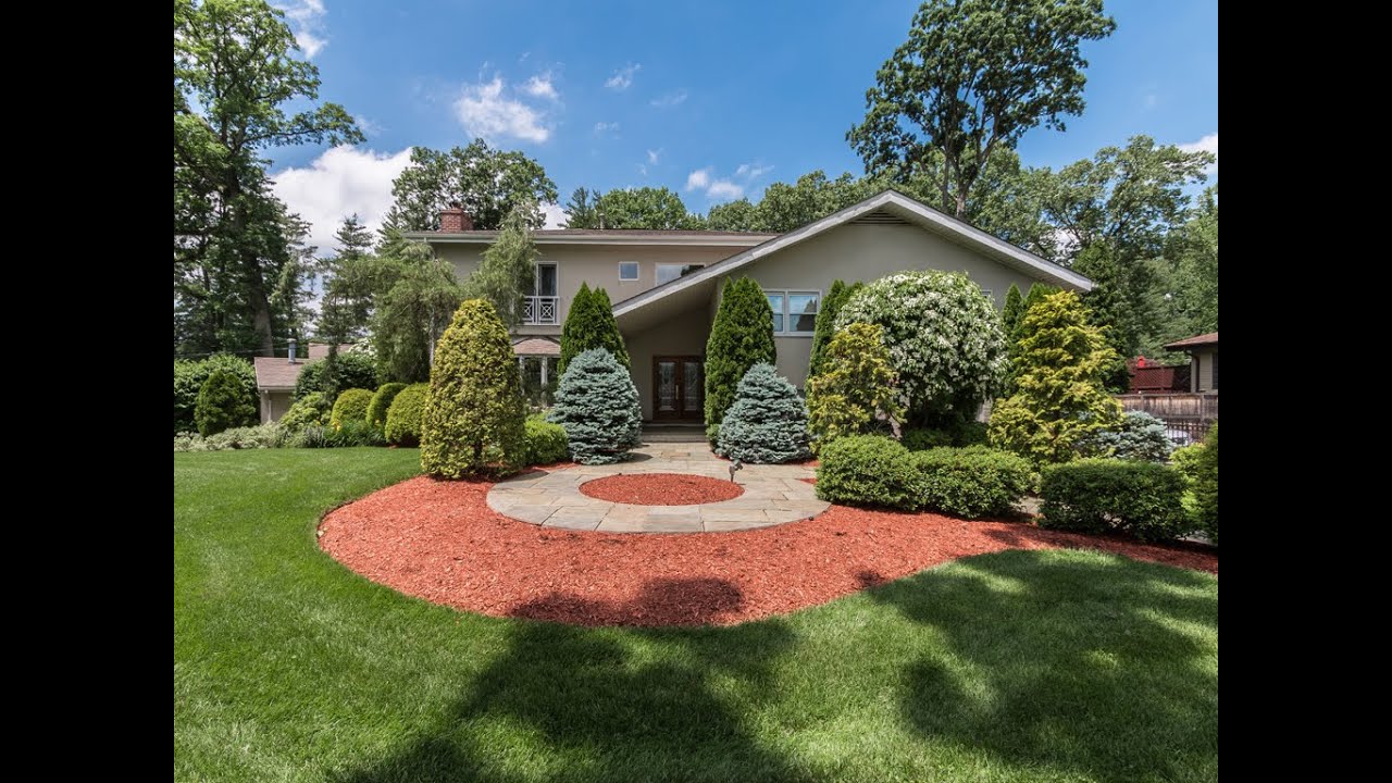 Real Estate Video Tour | 75 Lakeshore Drive, Eastchester, NY 10709 | Westchester County, NY