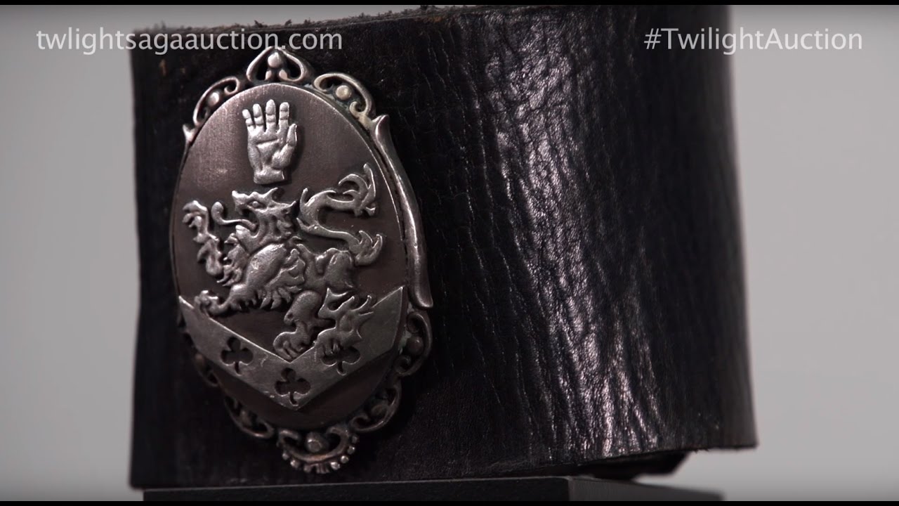 THE TWILIGHT SAGA AUCTION - Actual Jewelry from the Twilight Films