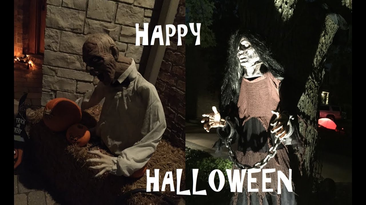 Halloween Home Decorations. Trick or treat in Chicago 2017