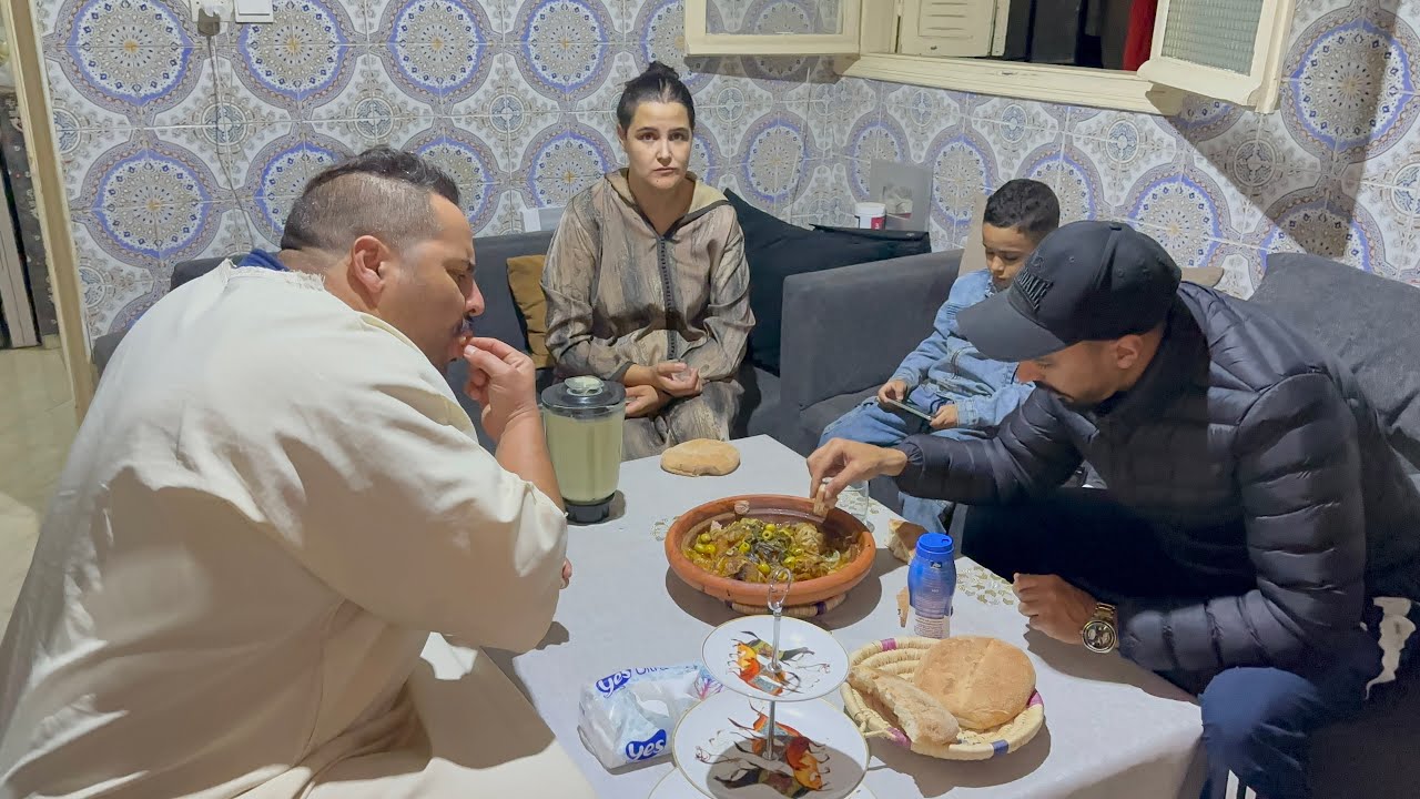 ناري ضحت كنت انموت يونس عرض على سامية وعاتيق ضربها بتسرفيقا فزنقة😭