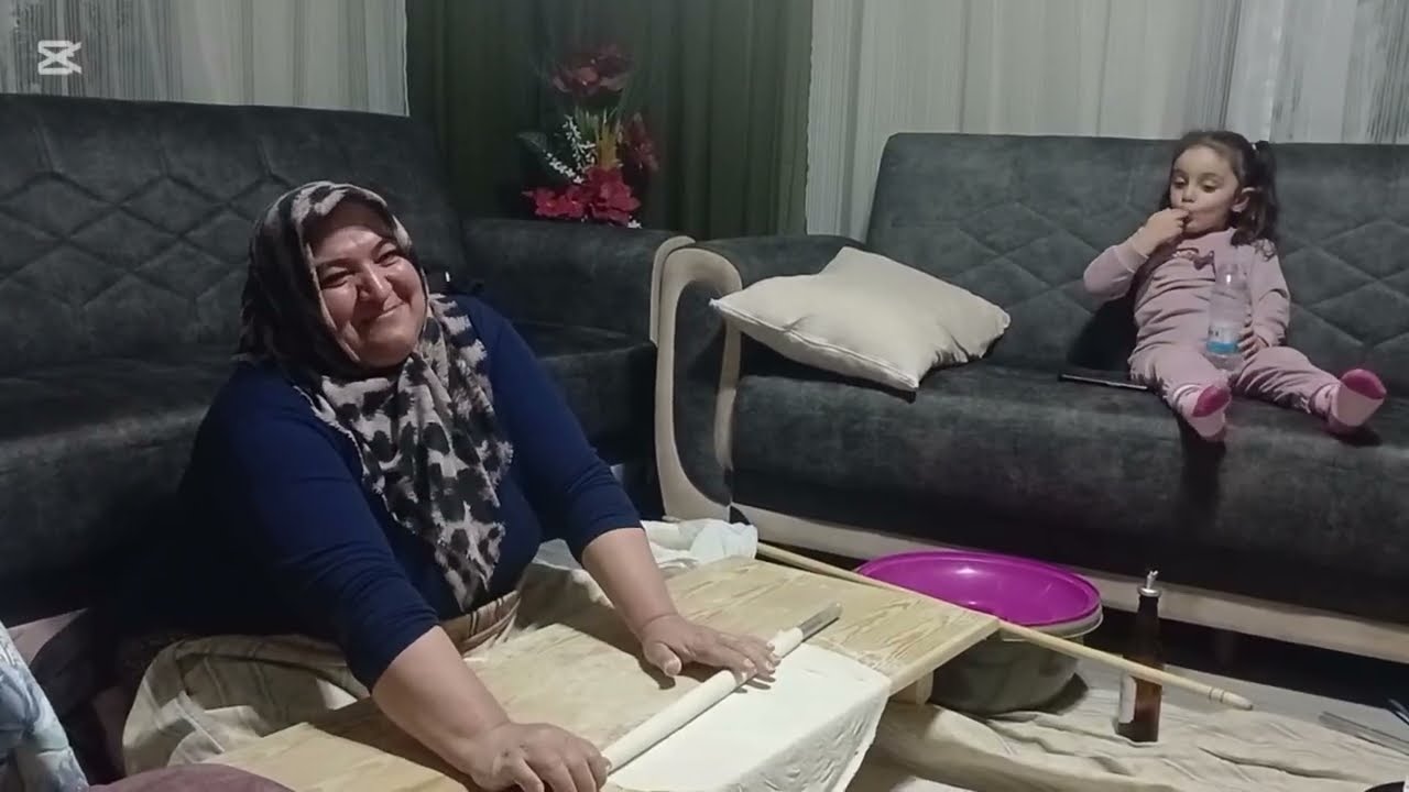 SEVDA BACİM HAMUR YUGURMUŞ🤌BAKLAVALAR TEPSİLER YAPTİK🧿