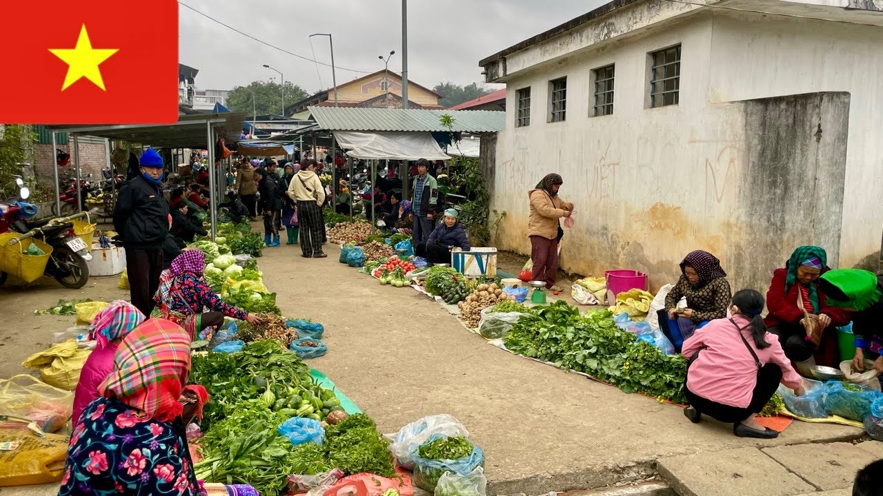 Explore Life and Culture of the Mountainous Through Traditional Markets Vietnam's Border
