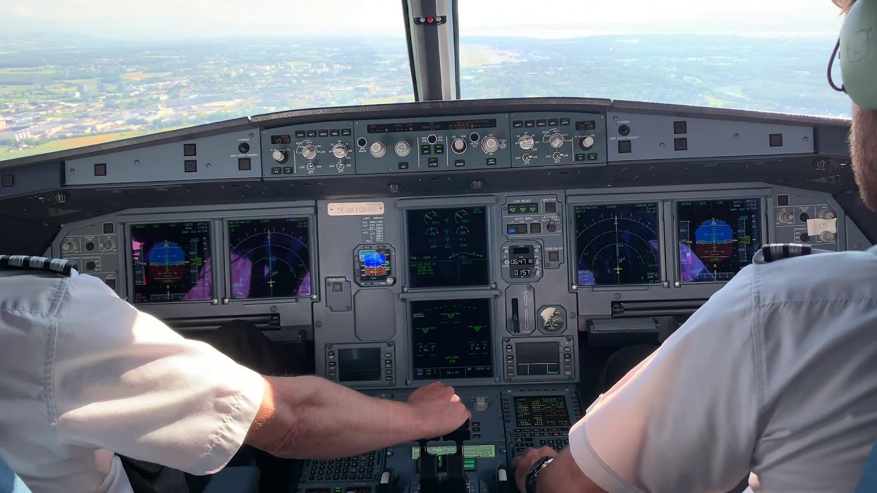 A320 Flightdeck Landing in Geneva Jumpseat view