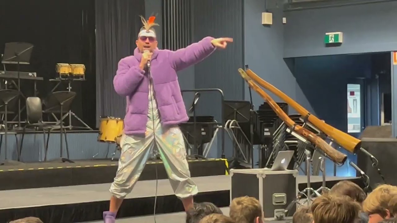 Mitch Tambo at Wangaratta High School, featuring amazing didgeridoo solo