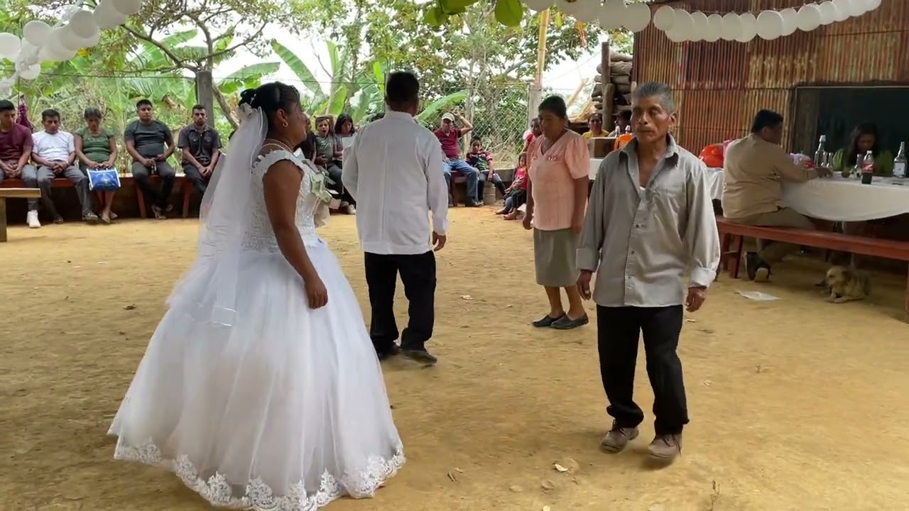 Boda de Maximiliano y Ofelia