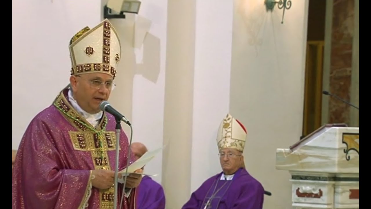 Solenne Rito di Inizio del ministero del nuovo Vescovo Mons. Vito Angiuli - Diocesi Ugento 19/12/10
