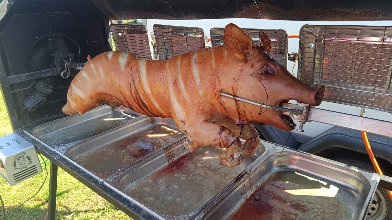 Spanferkel   Spanferkelgrill