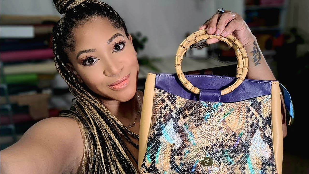 How cute is this bag?!😍😍😍 Let's make the France by Shamballa!