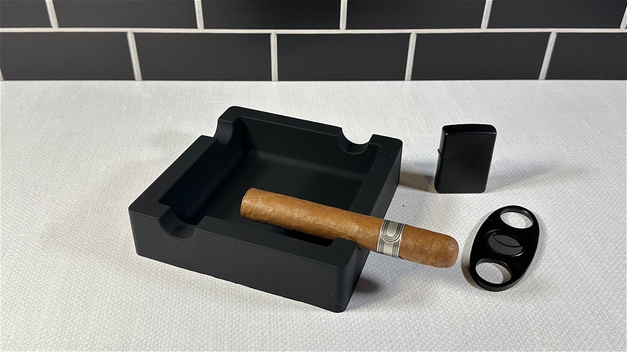 Large 4 Slot Silicone Outdoor Cigar Ashtray - Unbreakable