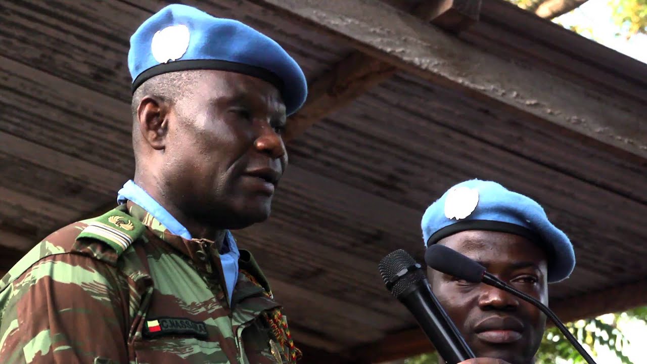 400 soldats du contingent du 9ème  bataillon Béninois décoré par l'ONU à Kalemie
