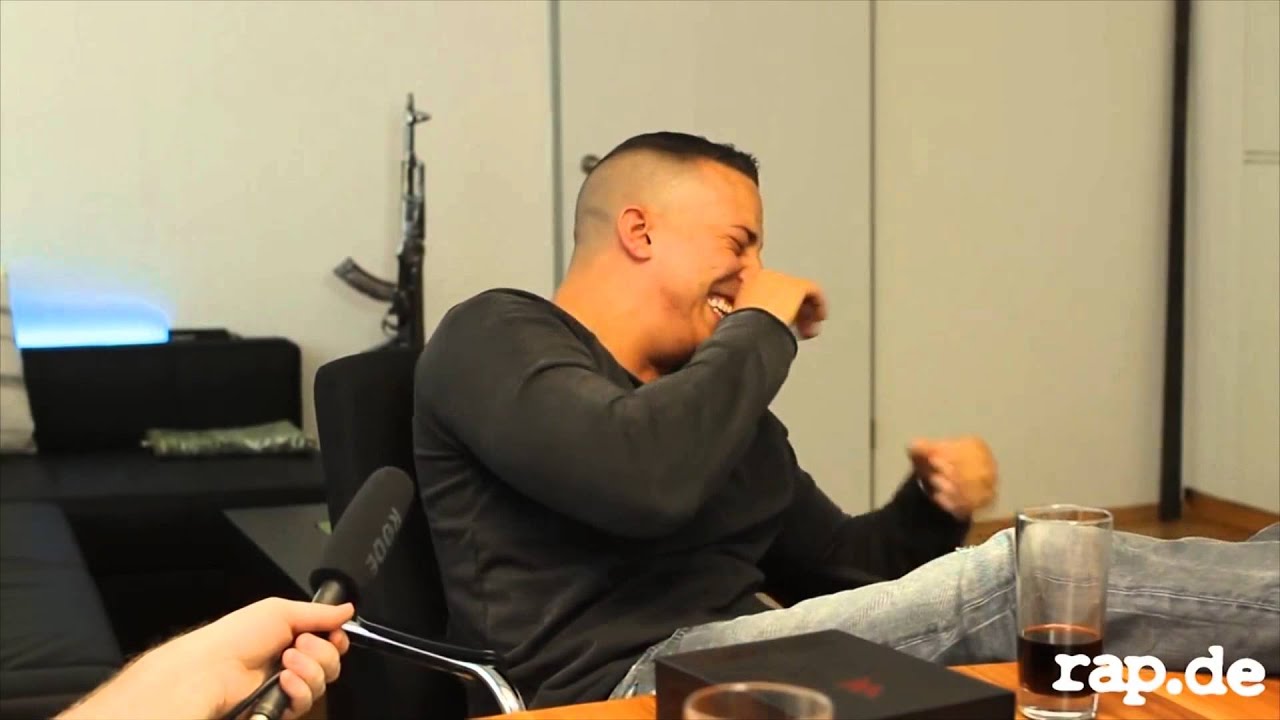 Farid Bang Lachflash bei Rap.de Interview!