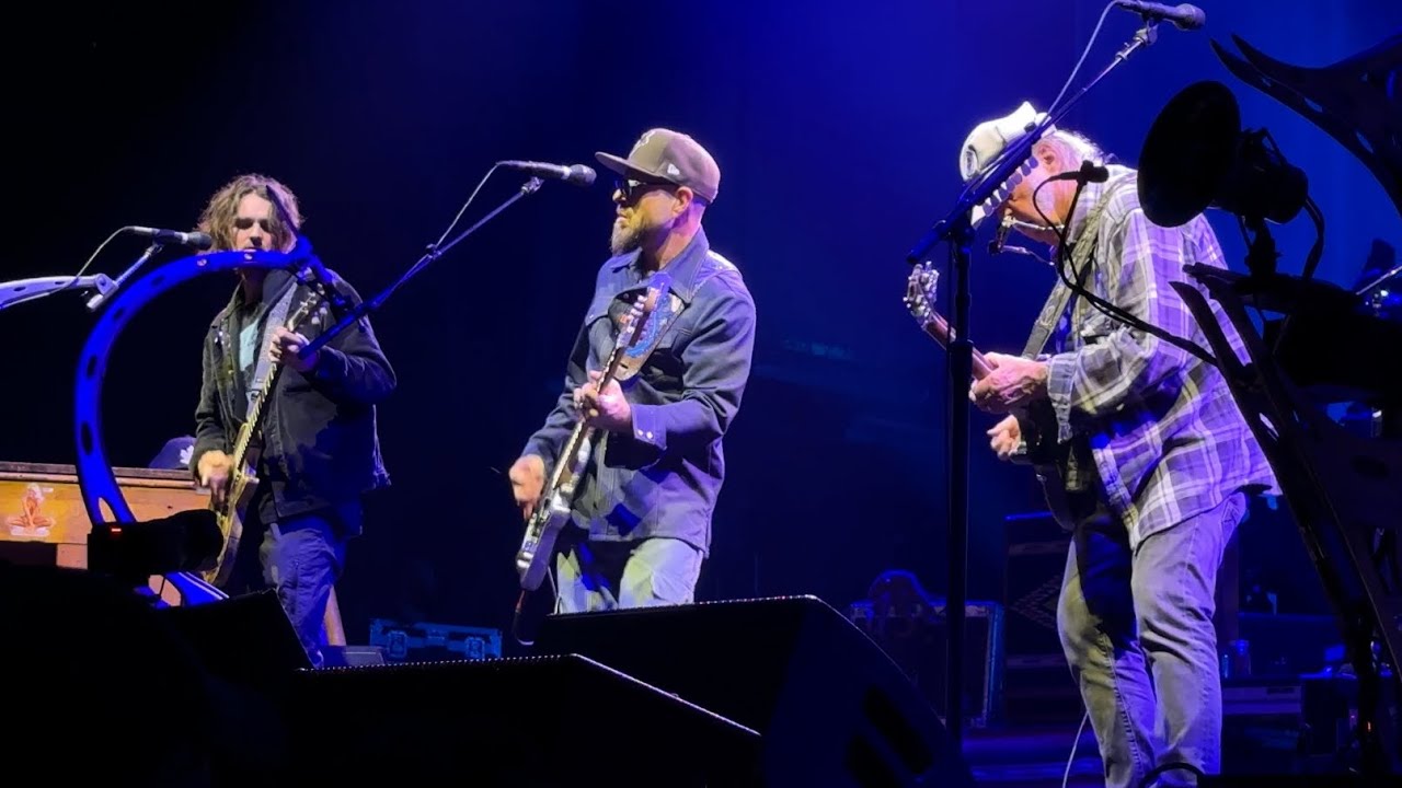 I’m the Ocean - Neil Young & The Chrome Hearts - Toronto, Canada, August 19, 2025