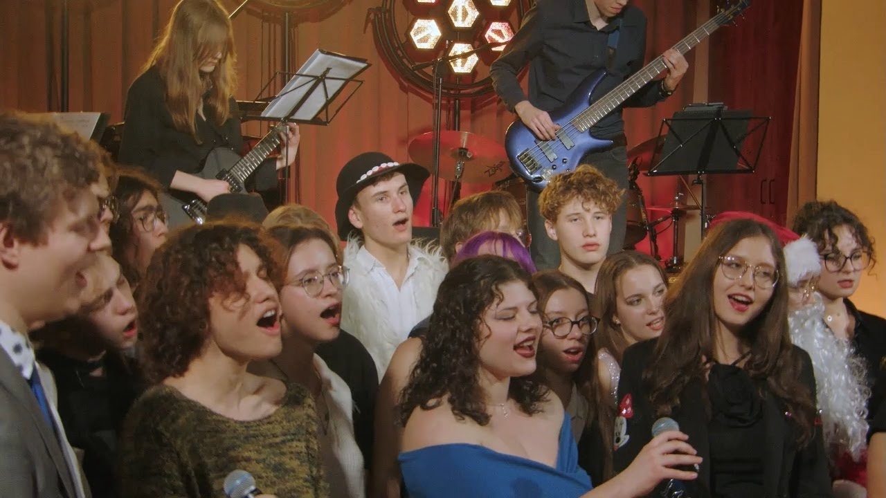 We Are The World - Uczniowie V LO w Krakowie
