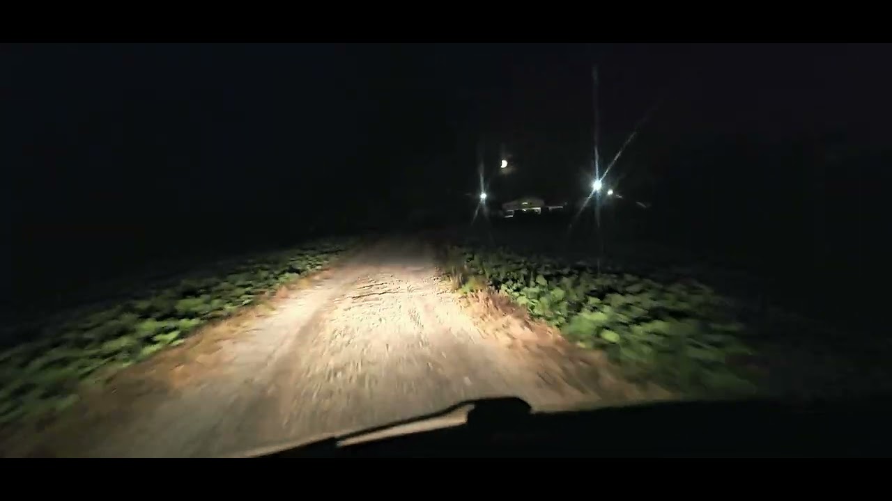 Droga nocą przez Mikulin