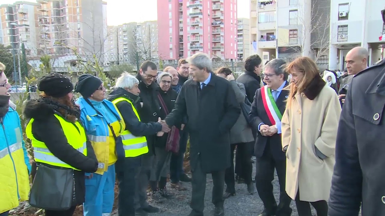 Gentiloni a Catania - Cabina di regia Comune-mondo produttivo e visita agli Orti Sociali Urbani