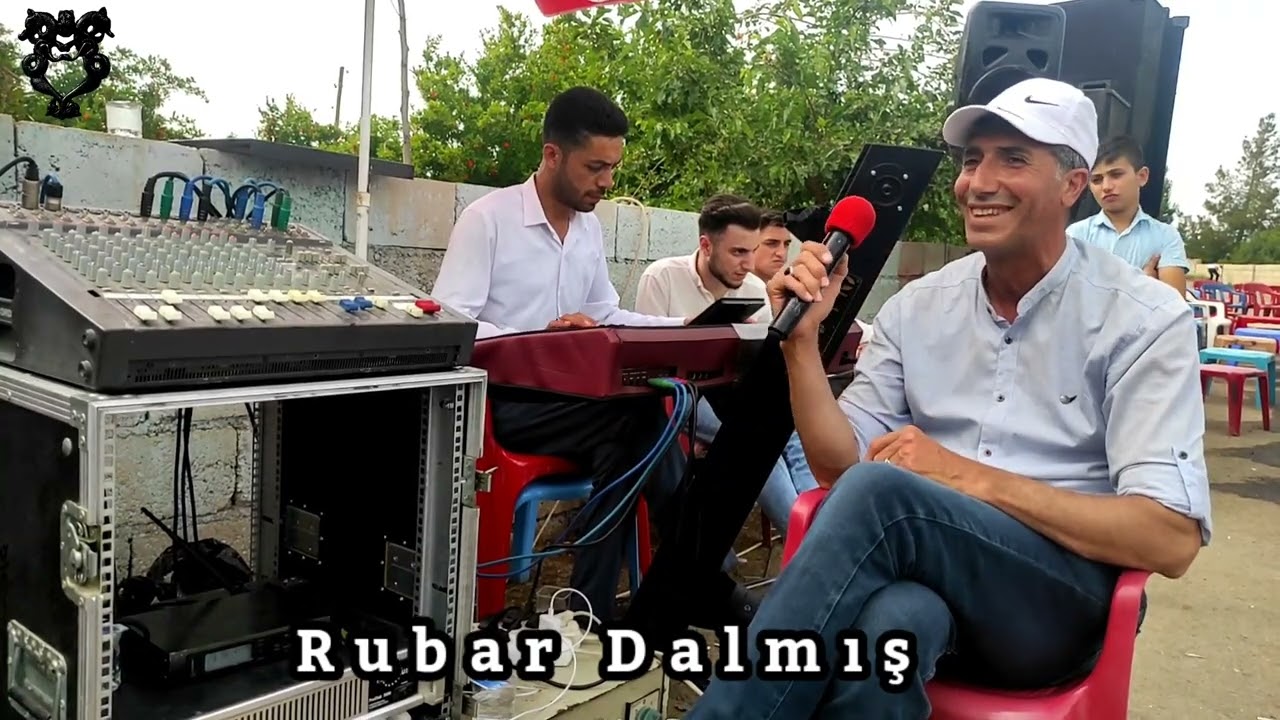 Suphi Ciziri  Evinate ( Uzun Hava)