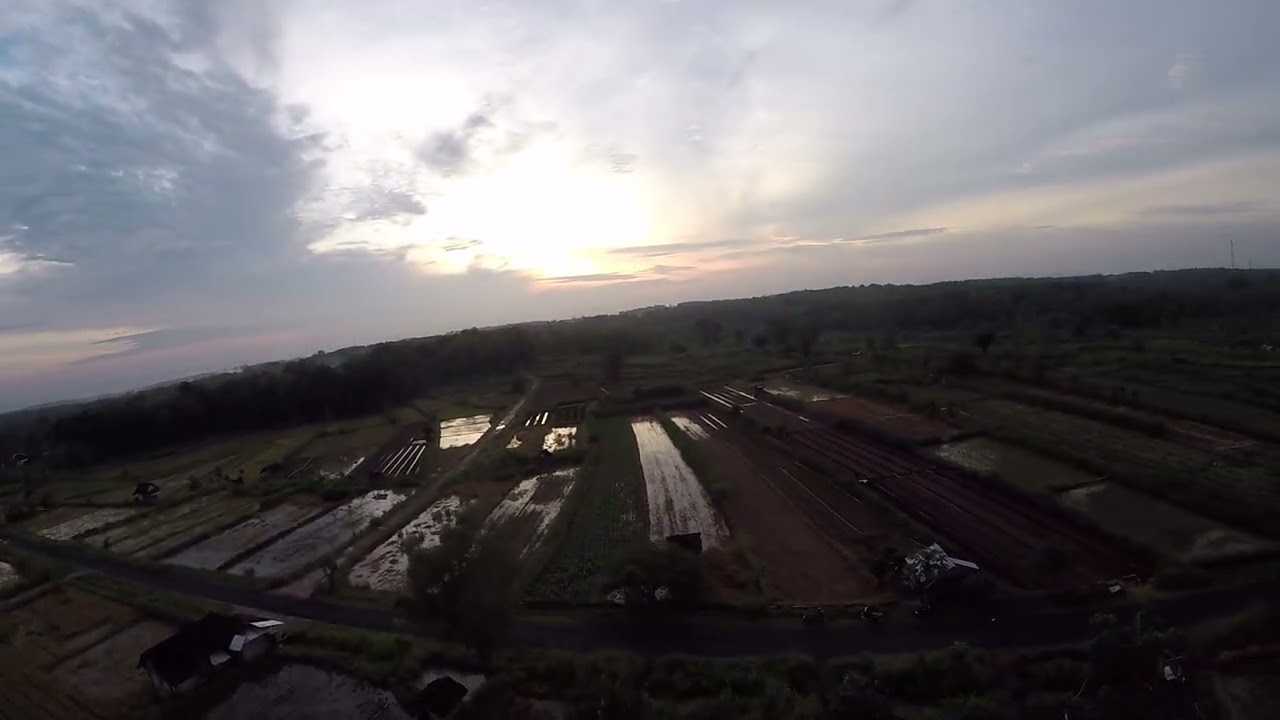 Bee35 liion 3s gopro 4