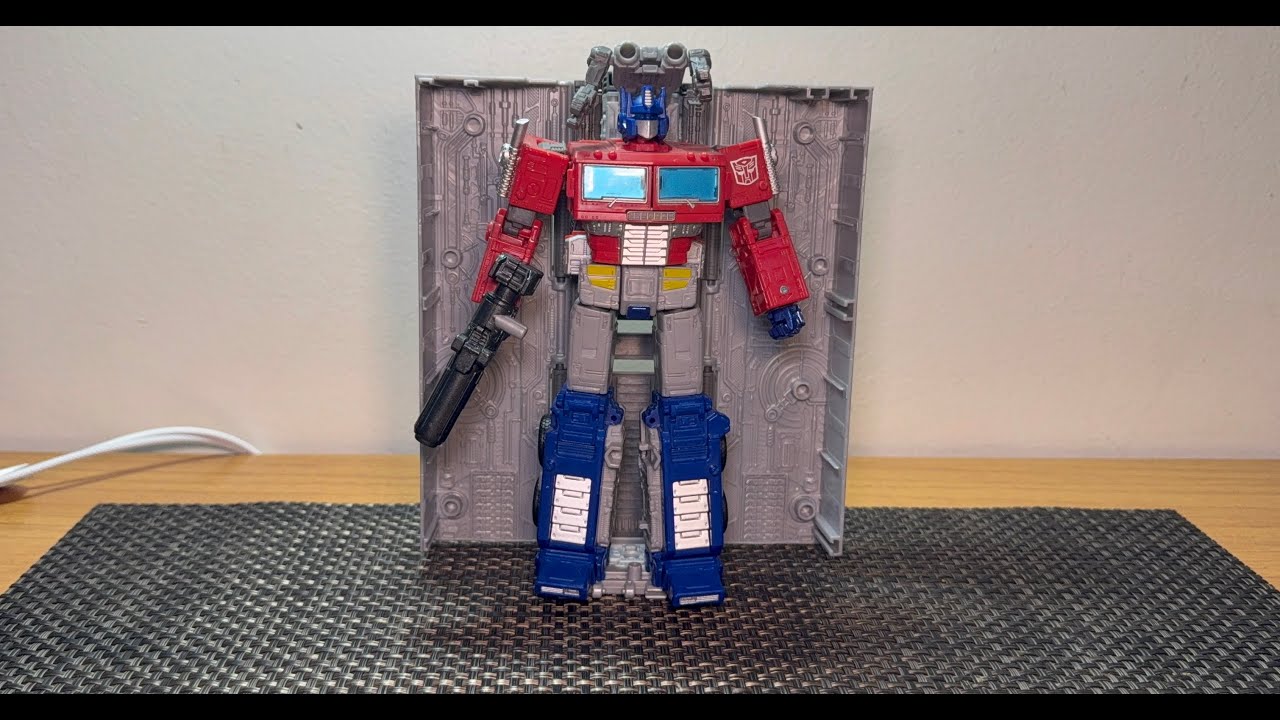 Transformer War For Cybertron Earthrise Optimus Prime