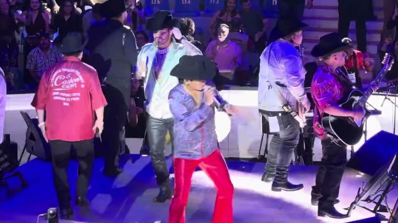 Grupo Firme -  alégale al umpire y pídeme (Expo Tapachula)