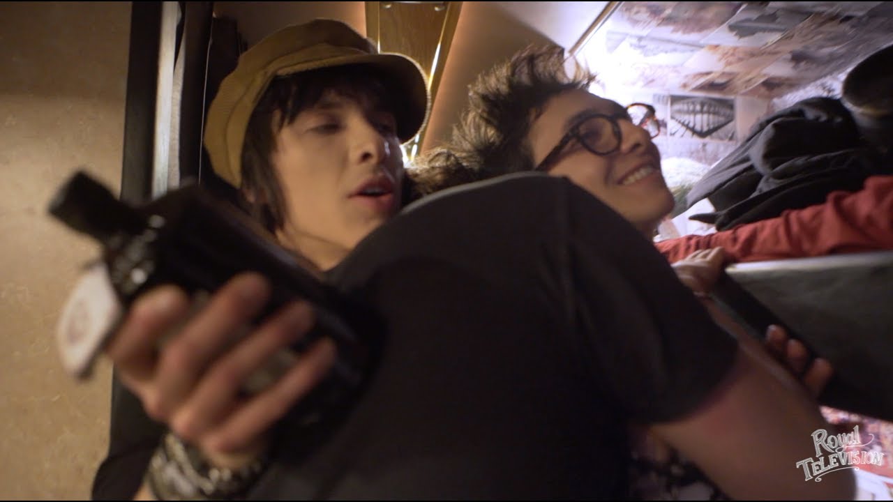 Palaye Royale: Royal Television (Season 01: Episode 10)