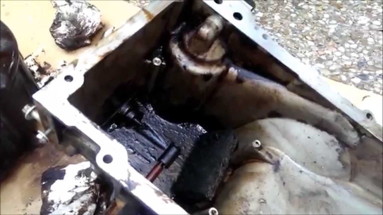 2001 GMC Sierra: Changing the oil pan gasket