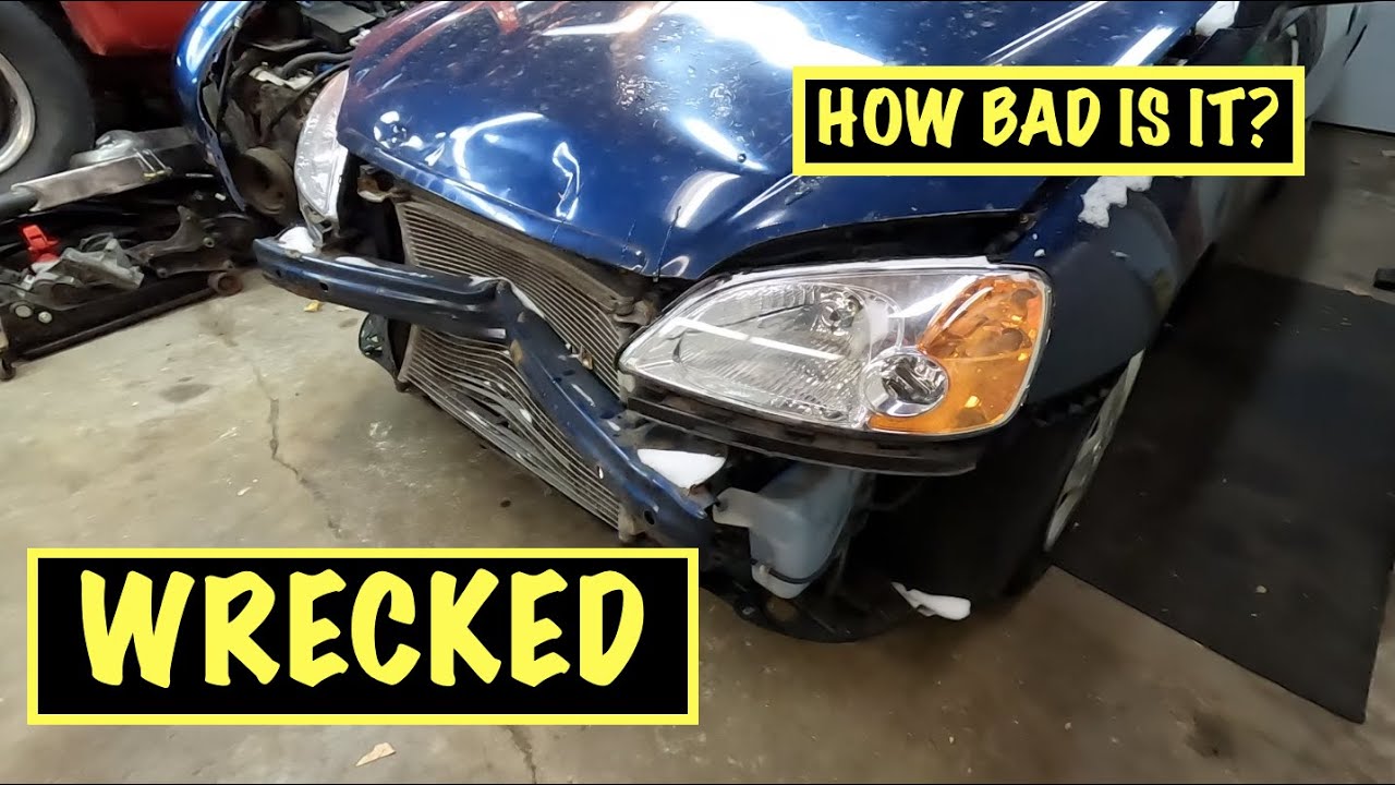 Wrecked Civic! Assessing the Front End Damage on the Honda Civic | Honda Civic Series