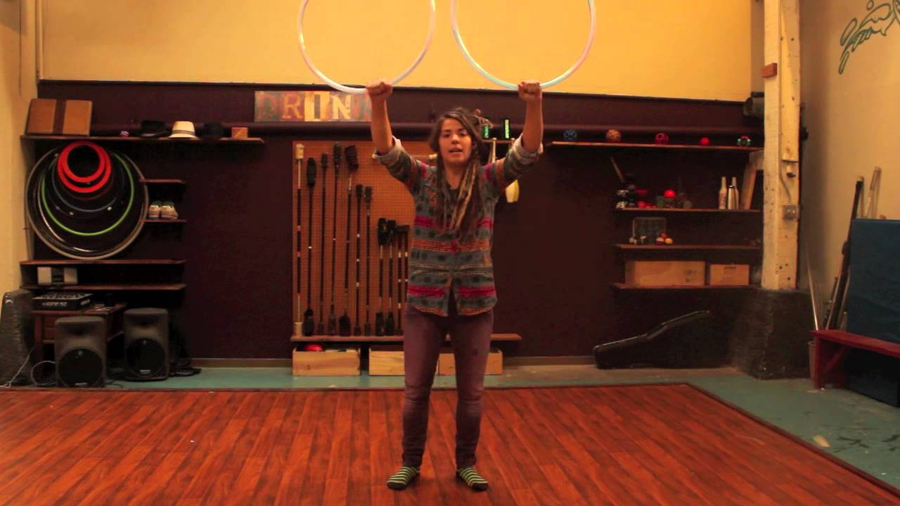 Cassie McKenney: Mini Hoop Tutorial  Together/Same 4 Petal Anti-Spin Flower