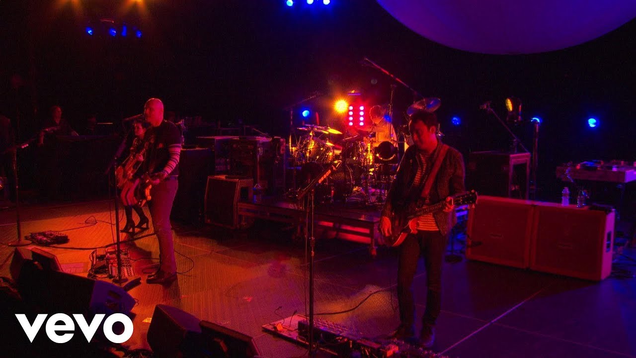 The Smashing Pumpkins - Bullet With Butterfly Wings (Live At Barclays Center/ December 10th 2012)