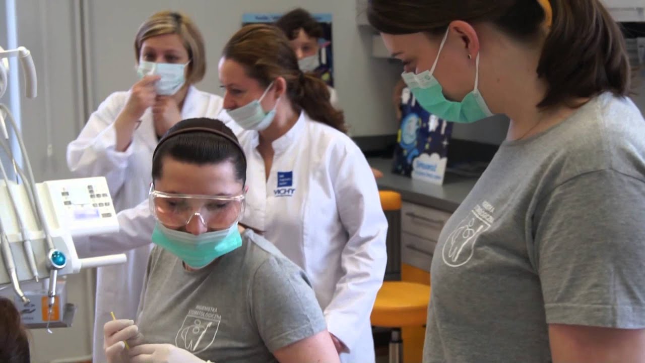 Prezentacja lekcji na kierunku Higienistka Stomatologiczna