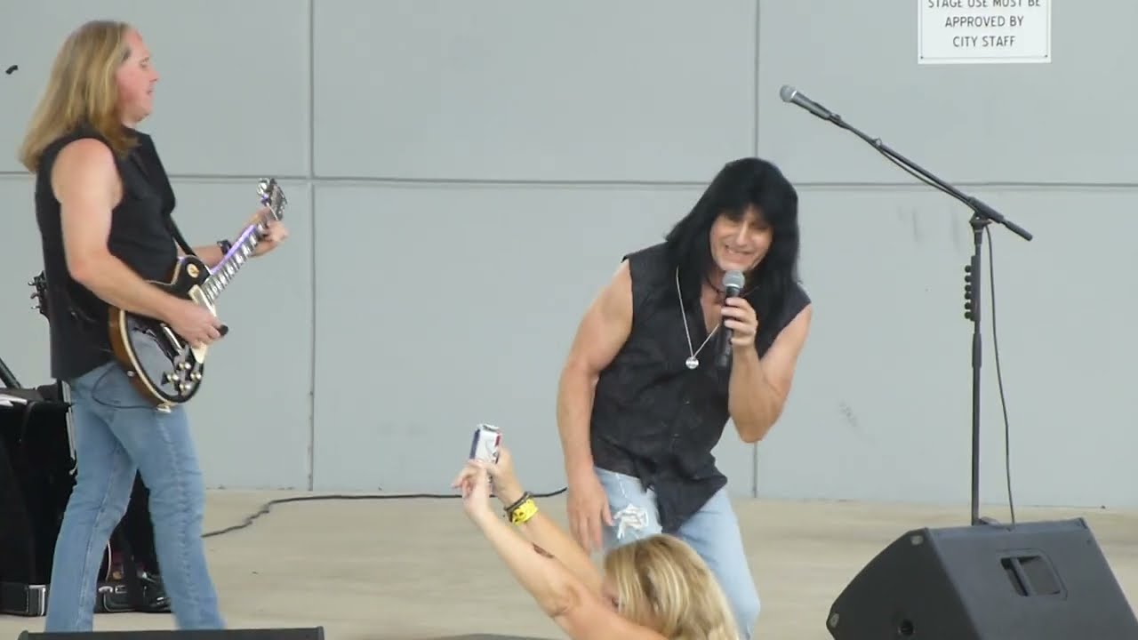 Never Stop Believin' (Journey tribute) - Lights/Stay Awhile