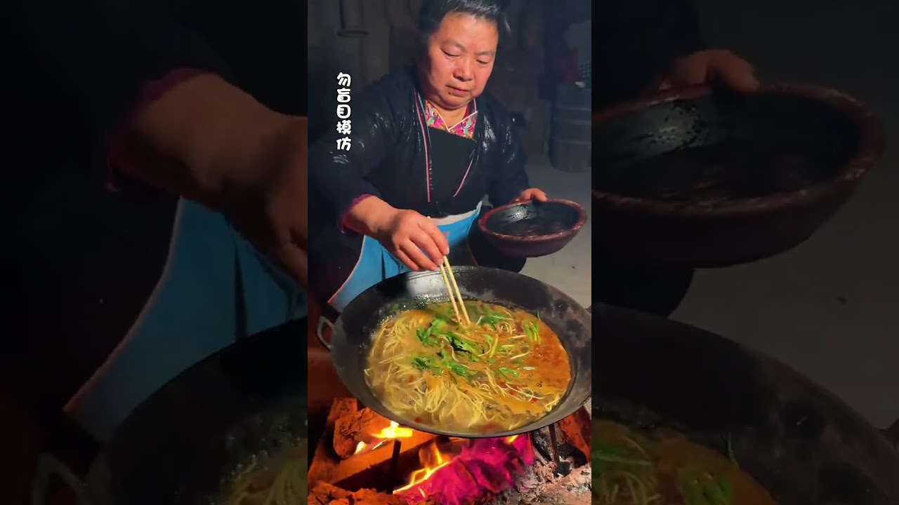 Taste the Authentic Flavor of Xiao Dou Sour Soup Noodles from My Hometown