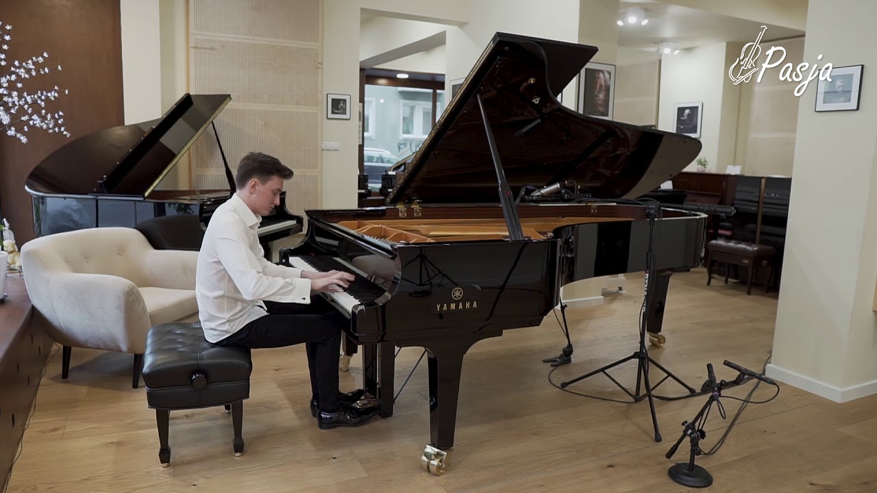 YAMAHA CFX - F. Chopin Scherzo cis-moll op.39 - Eryk Ploplis