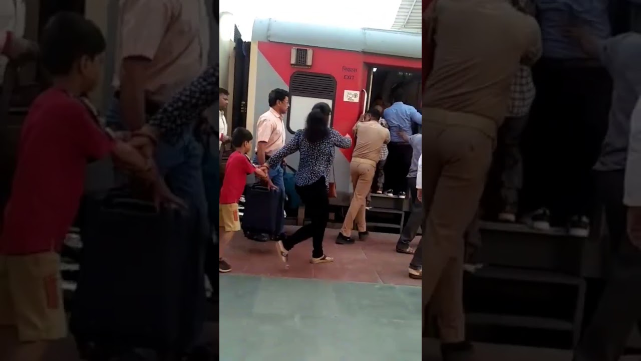 Heavy Rush In Intercity EXPRESS 😯😯😲😲😲😳😳😦😦😦#shorts #indianrailways #youtubeshorts #viral #trending