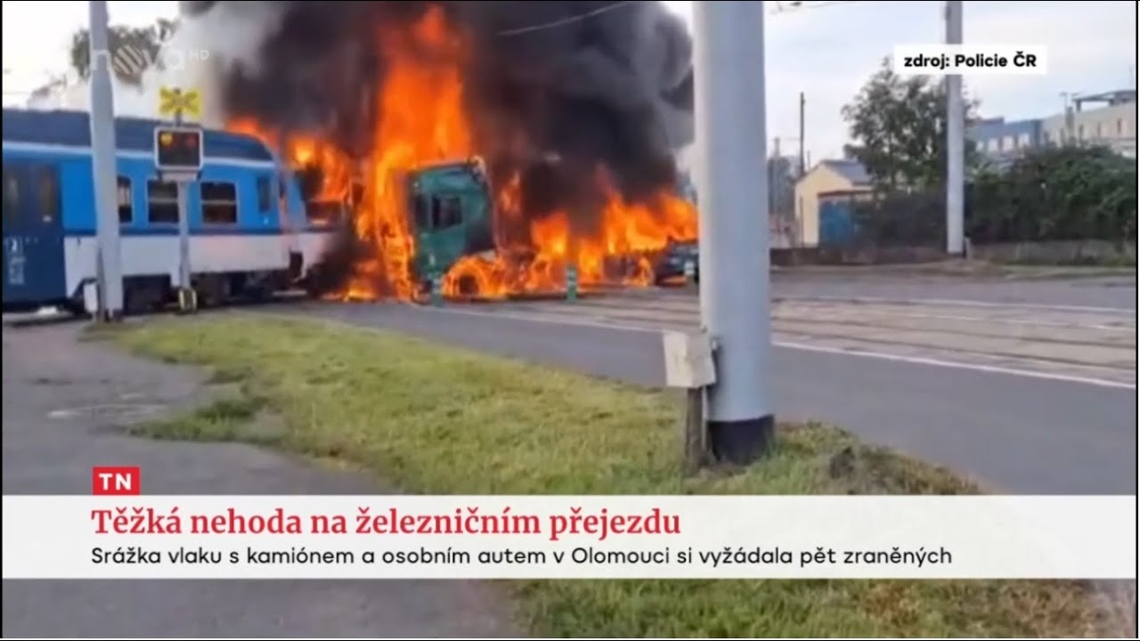Olomouc - mimořádná událost 17.10.2023 - srážka vlaku Os 3542 s nákladním automobilem