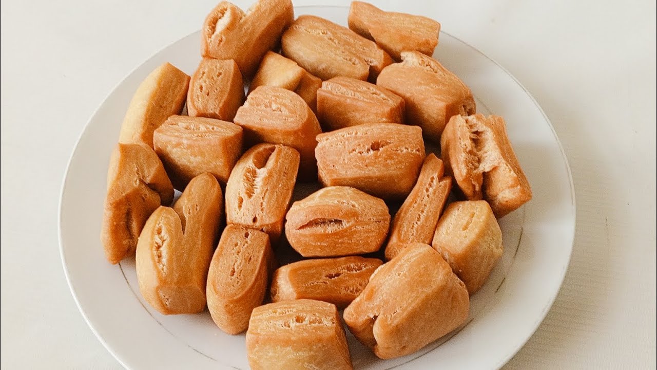 If you have Oil and Flour make this yummy Bread Buns Poki Recipe