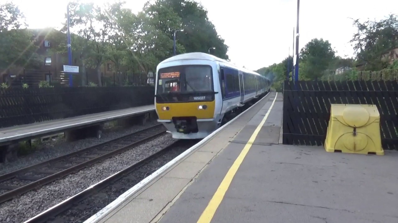 Class 68's Chiltern Mainline In London
